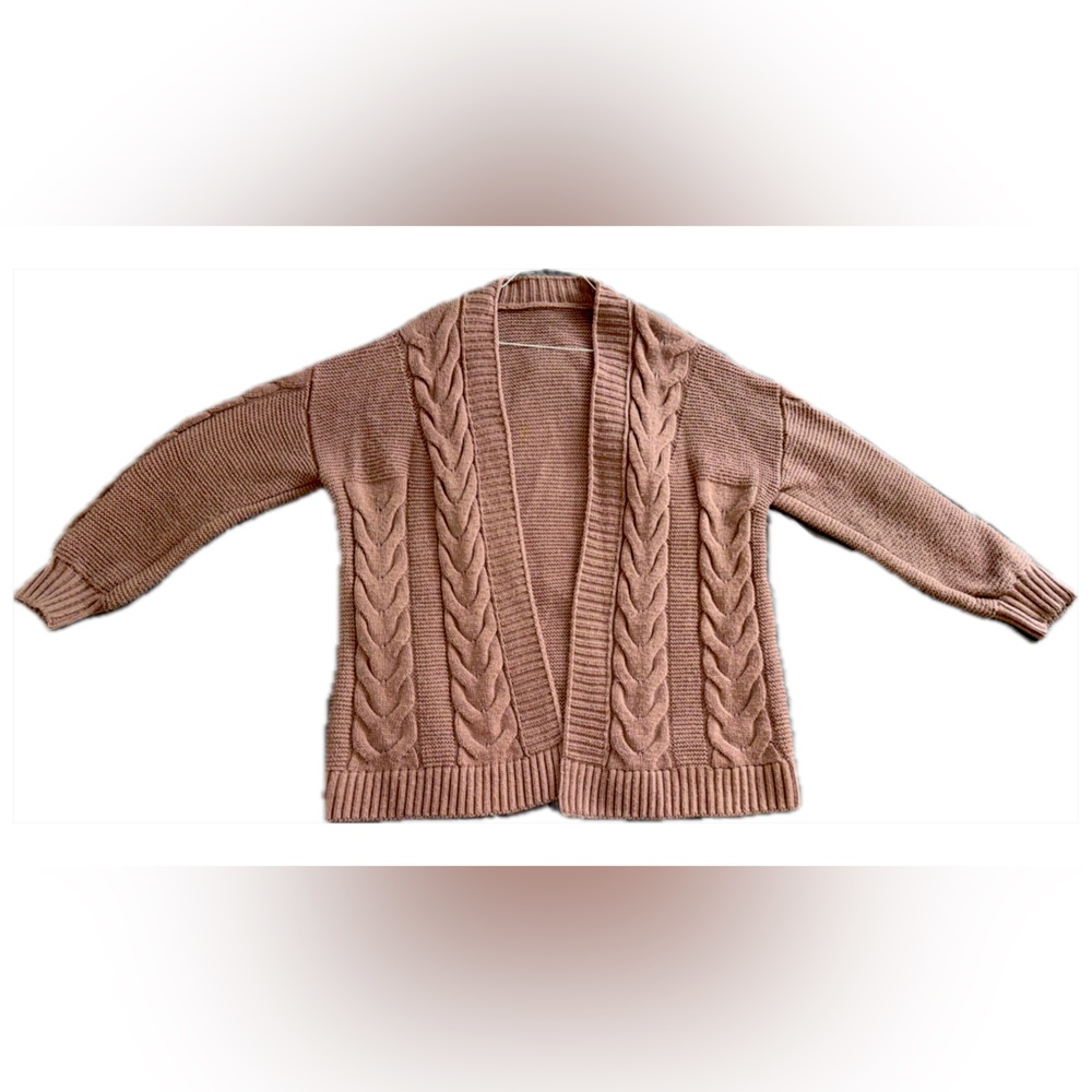 🩷Warm and Cozy Knit Cardigan🩷